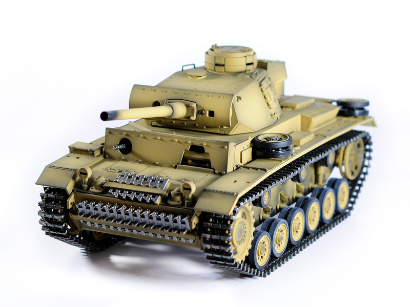 РУ танк Taigen 116 Panzerkampfwagen III Германия дым, свет для ИК боя V3 24G RTR пустыня