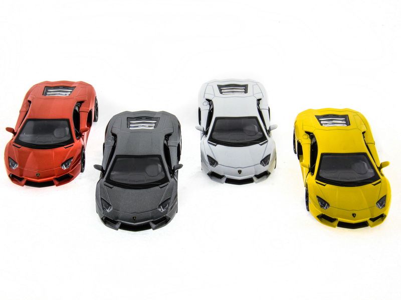 Машина Kinsmart LAMBORGHINI AVENTADOR LP 7004 инерция 112шт 138 бк