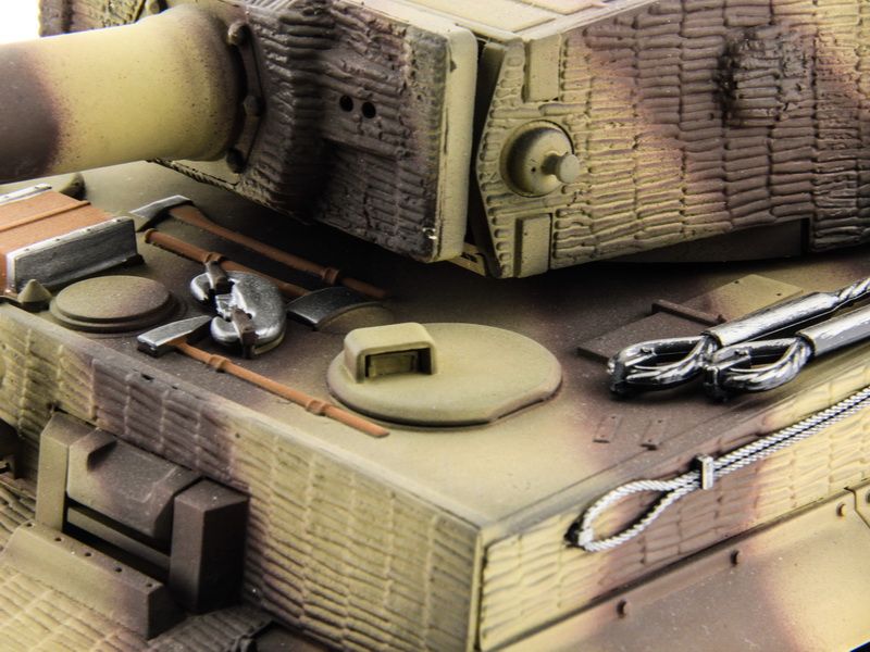 Радиоуправляемый танк Taigen 116 Tiger 1 Германия, поздняя версия HC для ИК танкового боя 24G