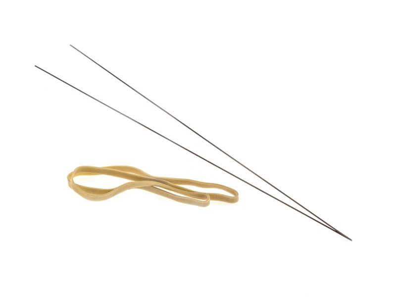 Сборная дермодельСамолет Typhoon Guillows 128