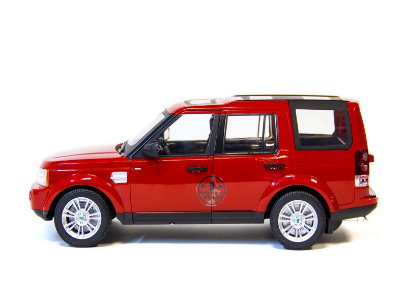 Радиоуправляемая машина Double Eagle Land Rover открываются двери 116 нб