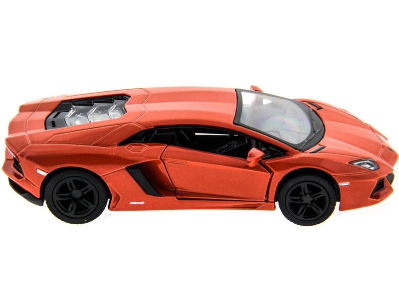 Машина Kinsmart LAMBORGHINI AVENTADOR LP 7004 инерция 112шт 138 бк