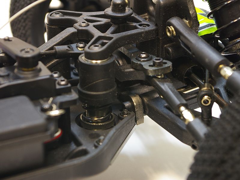 Радиоуправляемый багги Himoto Shootout Brushless 4WD 24G 18 RTR