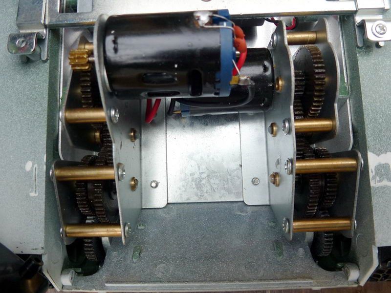 РУ танк Taigen 116 T3485 СССР для ИК танкового боя 24G зимний