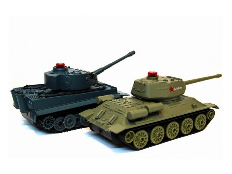 Радиоуправляемый танковый бой Huan Qi Т34 и Tiger 132 24G два танка, зу, акк