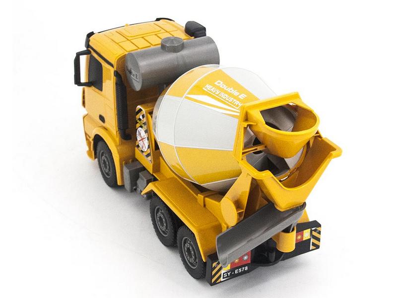 Радиоуправляемая бетономешалка Double Eagle MercedesBenz Arocs 126