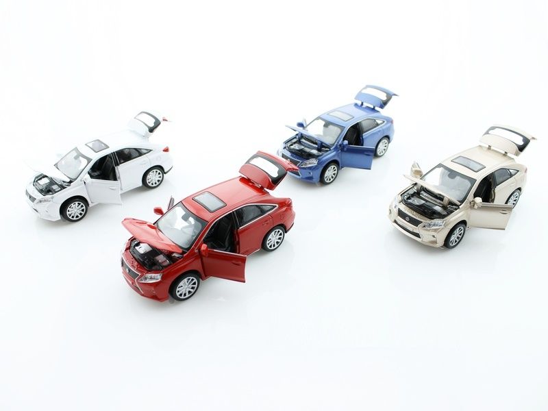 Машина 132 Lexus RX450 свет, звук, инерция 15см 112шт бк