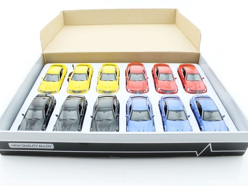 Машина 132 MercedesBenz С 63 AMG свет, звук, инерция 15см 112шт бк