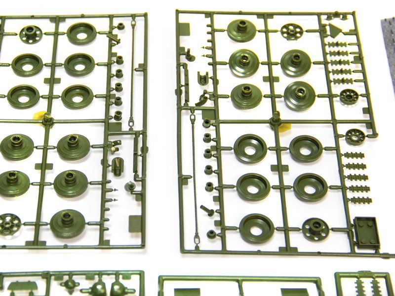 Сборная модель ZVEZDA Советский истребитель танков СУ100А, 135