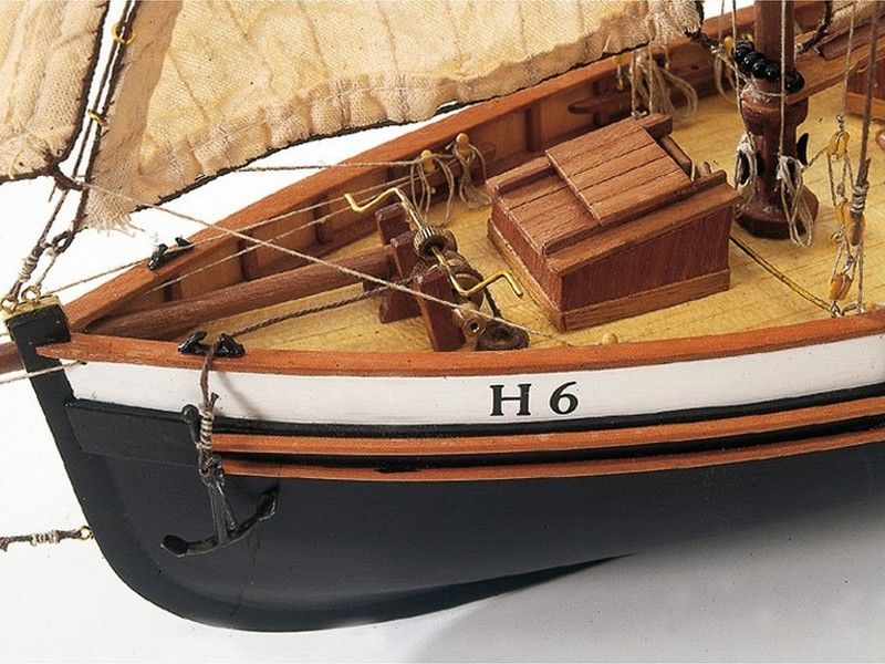 Сборная деревянная модель корабля Artesania Latina JOLIE BRISE, 150