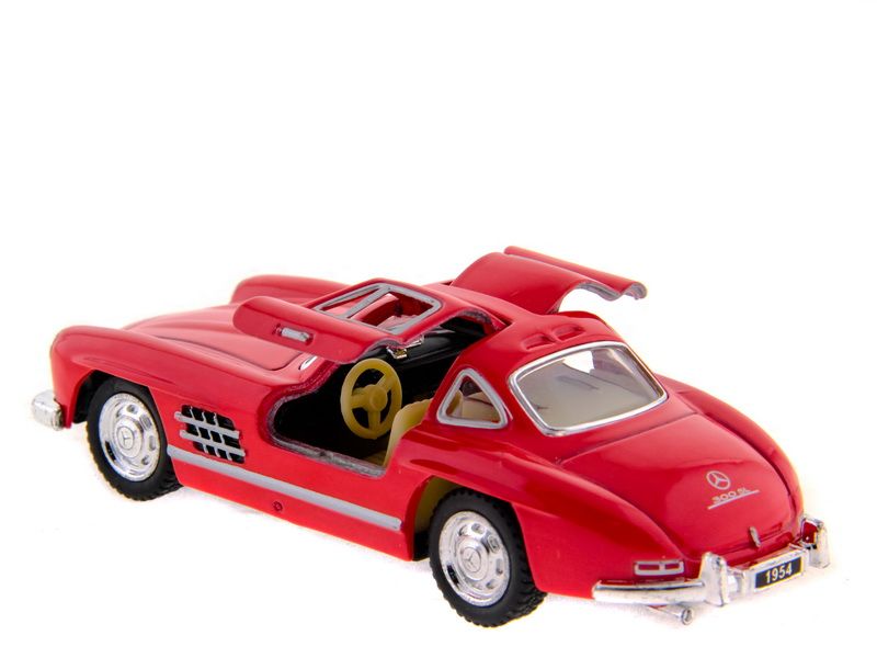 Машина Kinsmart MercedesBenz 300SL инерция 112шт 136 бк
