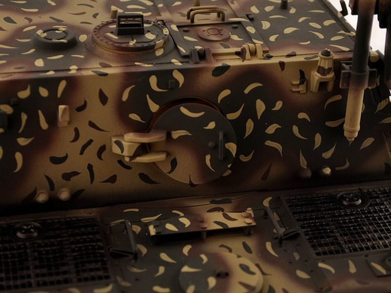 Радиоуправляемый танк Torro Sturmtiger Panzer 116 24G, зеленый, ВВпушка, деревянная коробка