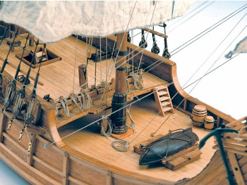 Сборная деревянная модель корабля Artesania Latina SANTA MARIA C, 165