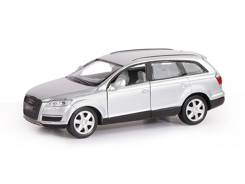 Машина АВТОПАНОРАМА Audi Q7, серебряный, 132, свет, звук, инерция, вк 17,513,59 см