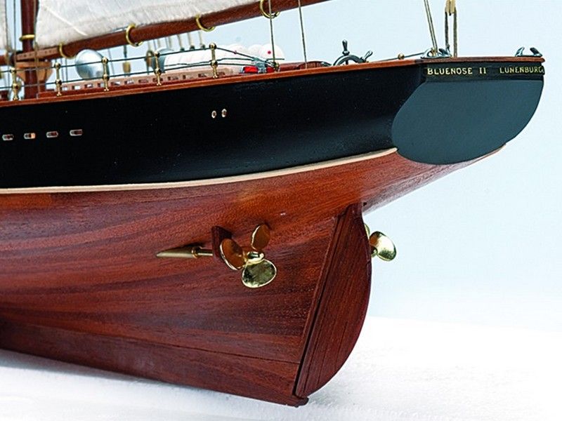 Сборная деревянная модель корабля Artesania Latina BLUENOSE II, 175