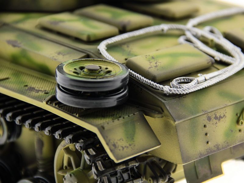 Радиоуправляемый танк Taigen 116 Panzerkampfwagen III Германия HC для ИК боя 24G RTR