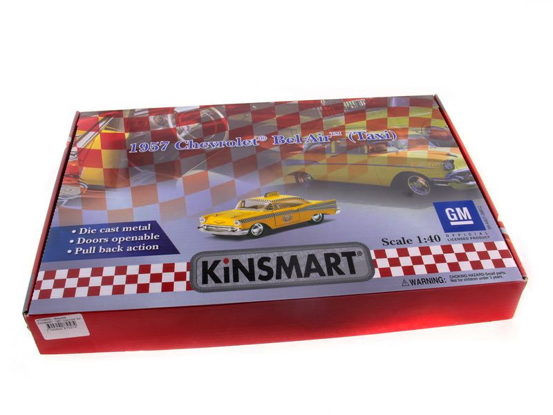 Машина Kinsmart 1957 Chevrolet Bel Air инерция 112шт 136 бк
