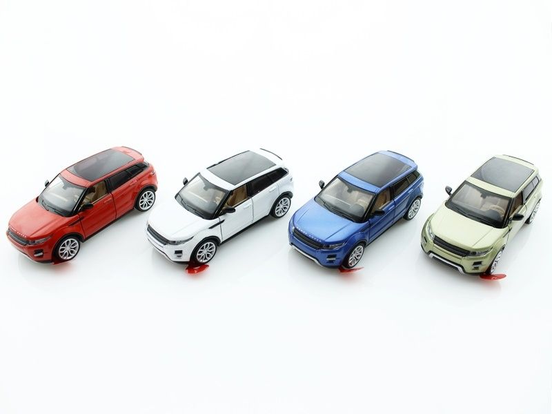 Машина 132 Range Rover Evoque свет, звук, инерция 13,5см 112шт бк