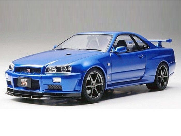 Сборная модель Автомобиль Nissan Skyline GTR V Spec II 124