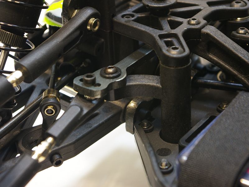 Радиоуправляемый багги Himoto Shootout Brushless 4WD 24G 18 RTR