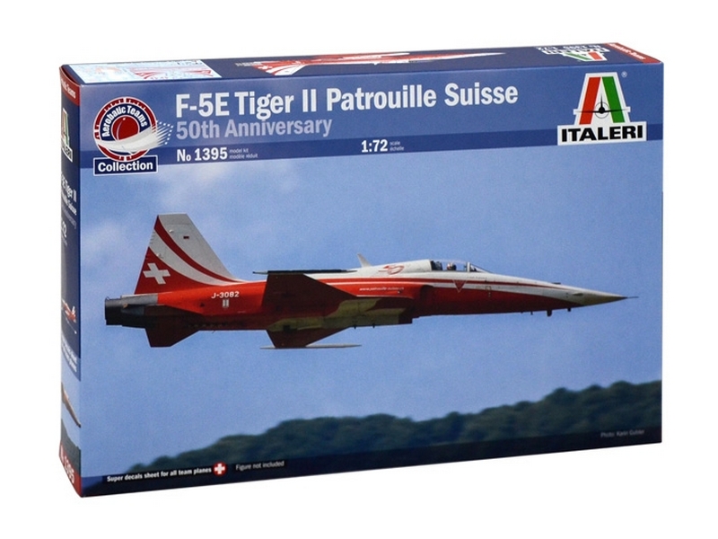 Сборная модель ITALERI 1395ИТ Истребитель F5E TIGER, Юб набор в честь 50летия IT