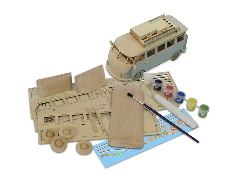 Сборная деревянная модель автомобиля Artesania Latina Holidays Van