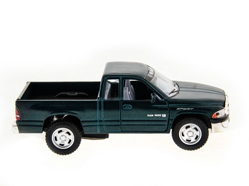 Машина Kinsmart Dodge Ram инерция 112шт 144 бк