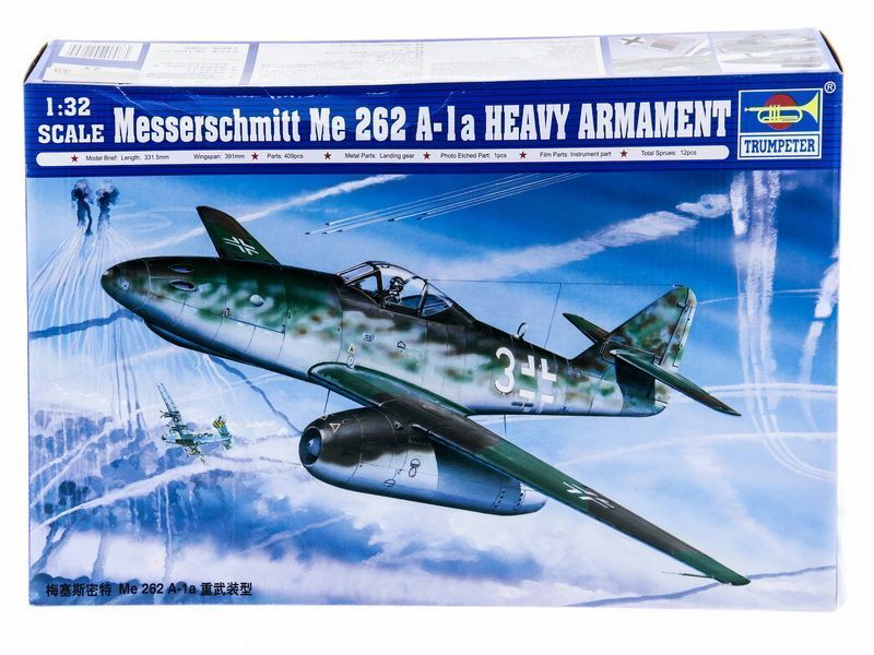 Сборная модель Самолет  Ме 262 А1а с ракетами R4M 132