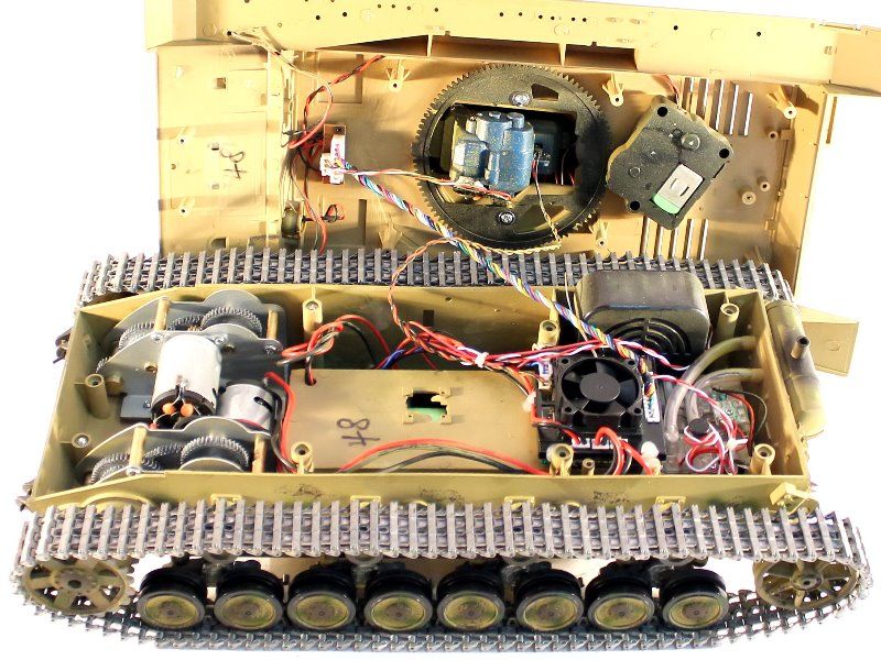 Радиоуправляемый танк Taigen 116 Dak PZKpfw IV Ausf F1 Германия PRO 24G RTR