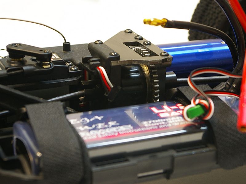 Радиоуправляемый багги Himoto Shootout Brushless 4WD 24G 18 RTR