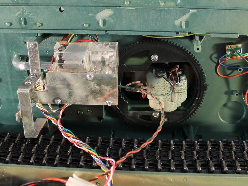 Радиоуправляемый танк Taigen 116 KV1 Россия HC 24G RTR