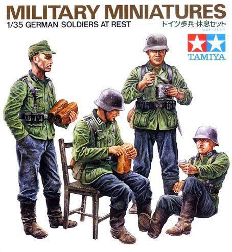 Сборная модель Нем солдаты на обеде 4 фиг в форме М36 135, шт