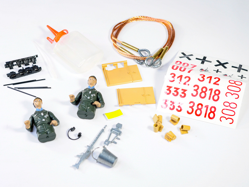 Набор наклеек и аксессуаров для танка Tiger 1 поздняя версия, металлическое шасси, неокрашен