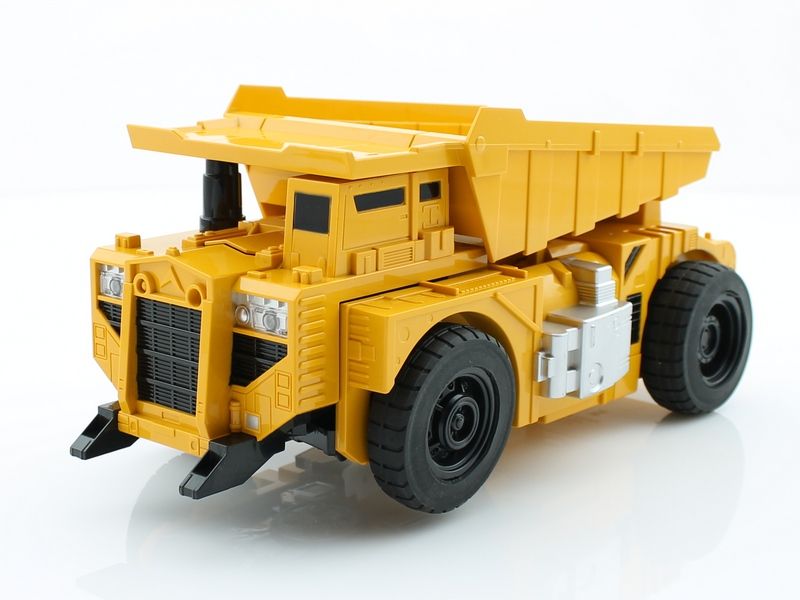 Радиоуправляемый трансформер MZ Chevrolet Camaro 20827X 124 ездит по стенам