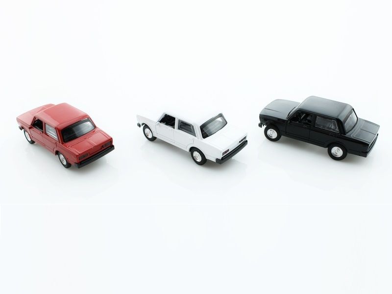 Машина 134 Лада 2105 свет, звук, инерция 112шт бк