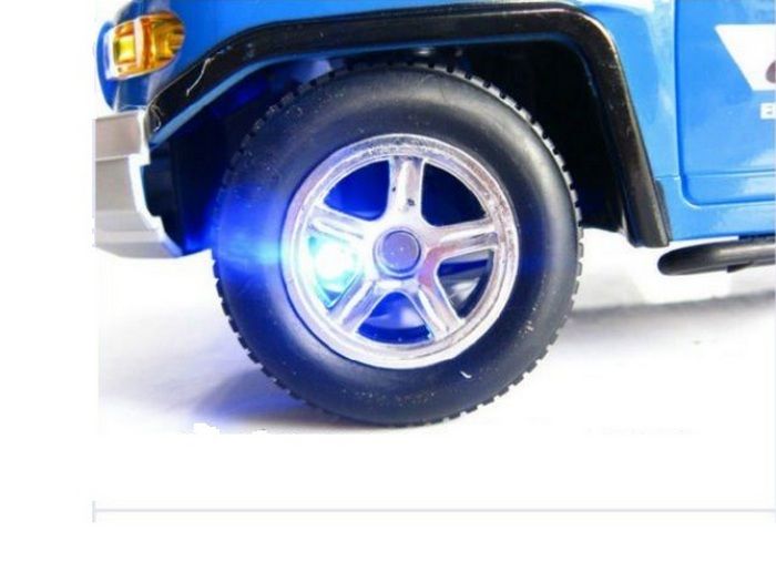 Радиоуправляемая машина HQ 630 масштаб 118 Toyota FJ NiCD зу