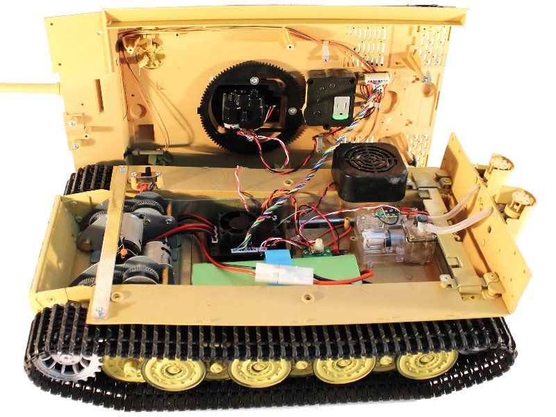 Радиоуправляемый танк Taigen 116 Tiger 1 Германия, поздняя версия 24G RTR песочный