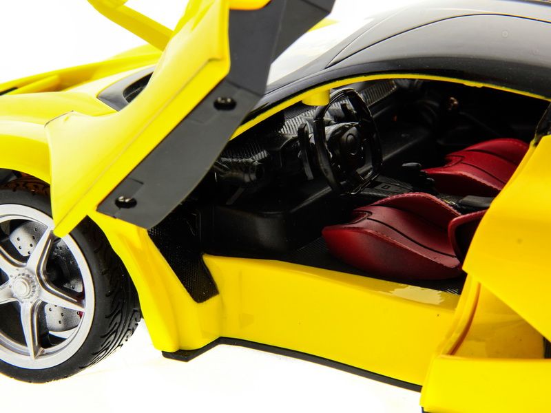 Радиоуправляемая машина MZ Ferrari La Ferrari 2290S 114 открываются двери акб