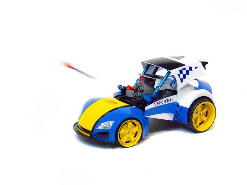 Радиоуправляемая машина Double Eagle Трансформер 503 стреляет  акб