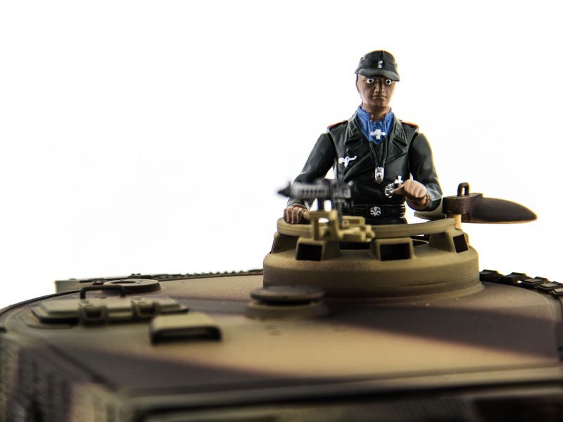 Радиоуправляемый танк Taigen 116 Tiger 1 Германия, поздняя версия 24G RTR летний камуфляж