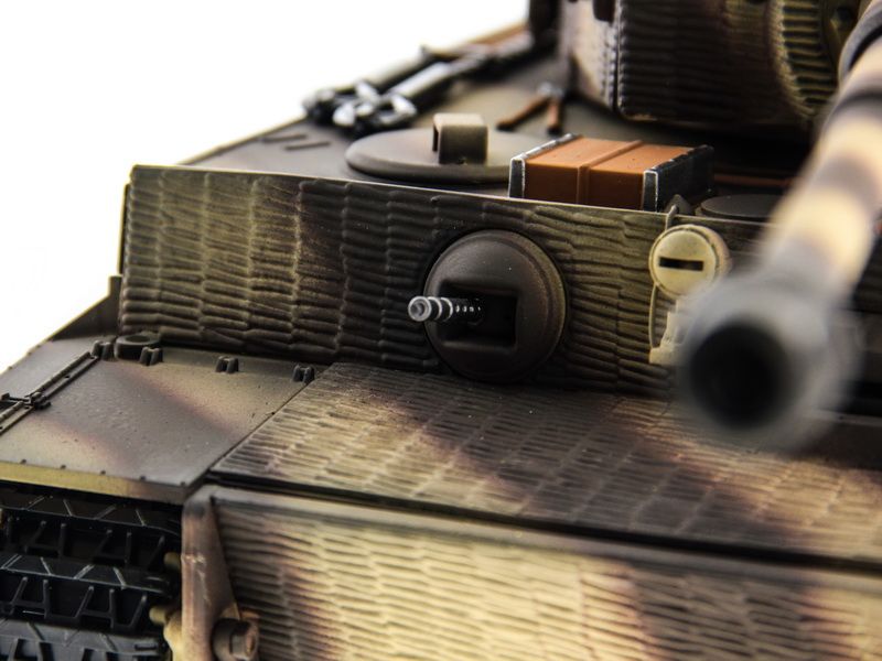 Радиоуправляемый танк Taigen 116 Tiger 1 Германия, поздняя версия 24G RTR летний камуфляж