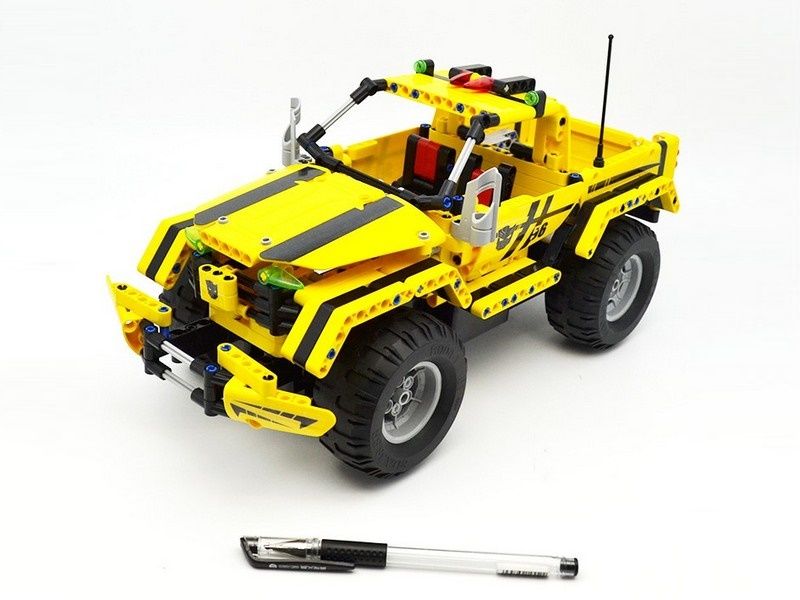 РУ конструктор CaDA Technic пикап Автоботы 514 деталей