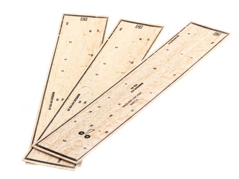 Сборная дермодельСамолет Skyraider Guillows 135