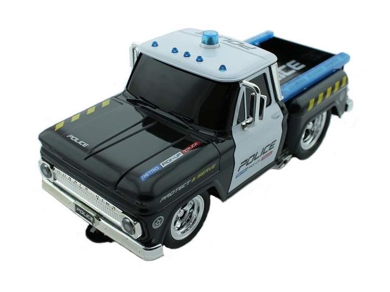 Радиоуправляемый полицейский пикап из серии Muscle Сar 116  свет  звук