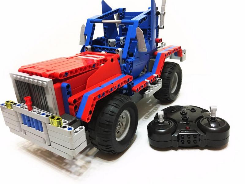 РУ конструктор CaDA Technic грузовик  джип Оптимус Прайм 531 деталь
