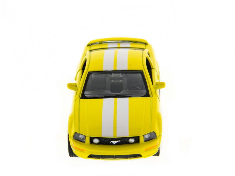 Машина Kinsmart 138 Ford Mustang GT с полосками инерция 112шт бк