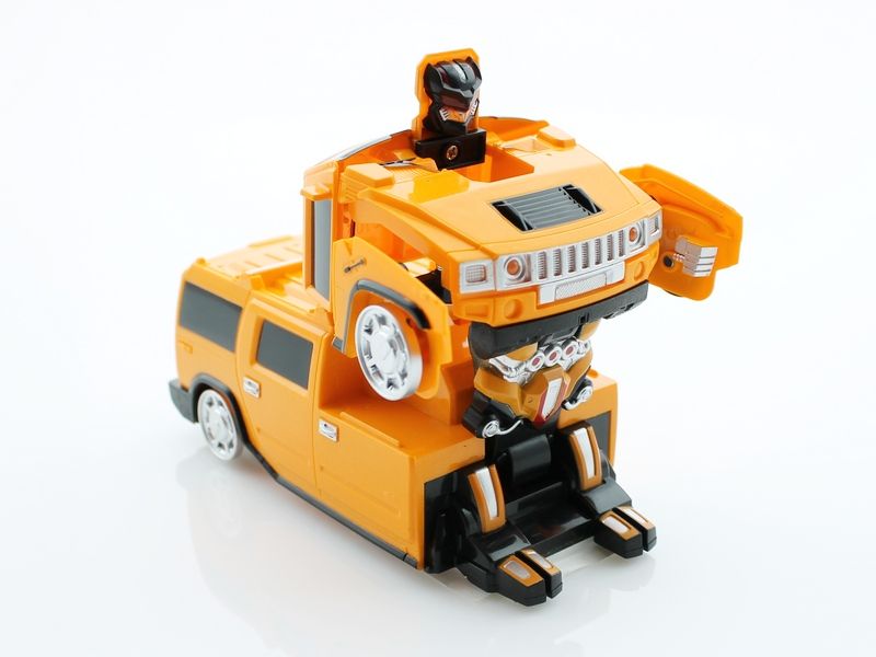 Радиоуправляемый трансформер MZ Hummer H2 2829X 124 ездит по стенам