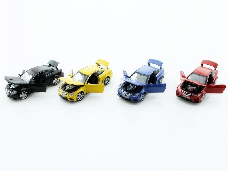 Машина 132 MercedesBenz С 63 AMG свет, звук, инерция 15см 112шт бк