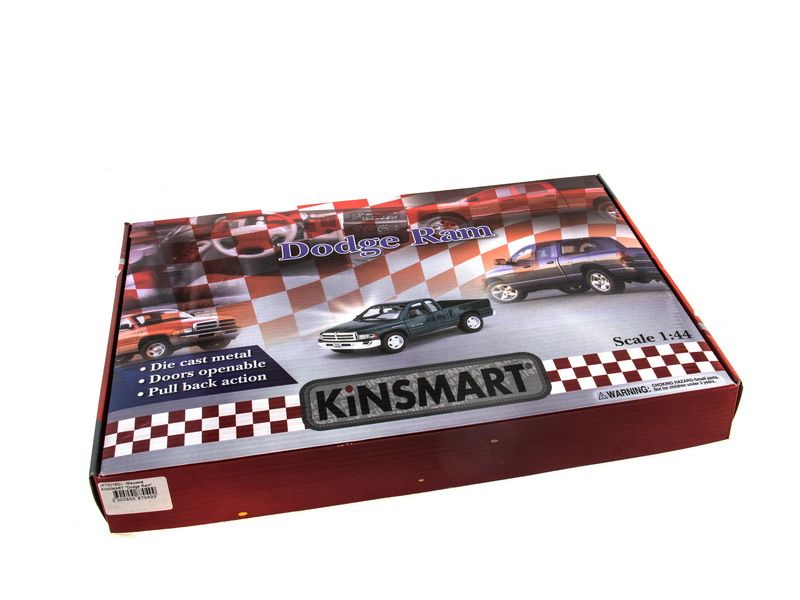 Машина Kinsmart Dodge Ram инерция 112шт 144 бк