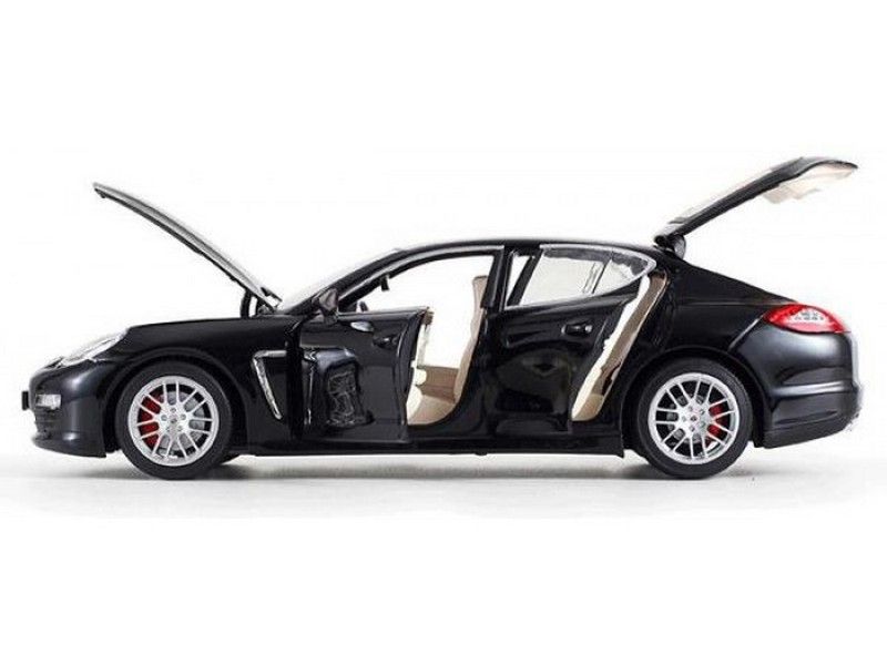 Машина MZ Porsche Panamera 118 вк